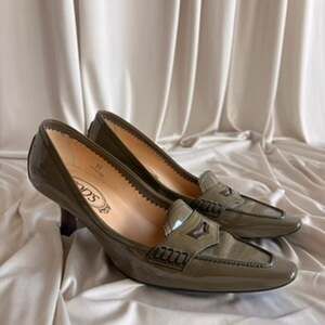 Tod's Olive Green Patent Loafers - Kitten Heel, Apron Stitch, EU 37 / US 6